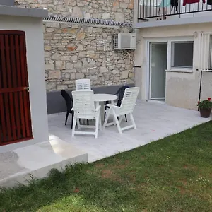 Nika Apartamento Pula